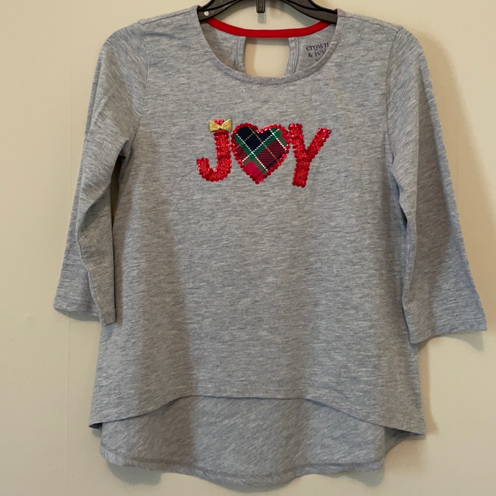 Crown & Ivy Girls Medium Gray ‘JOY’ Top EUC